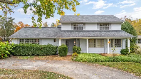 229 W Heritage Dr, Knoxville, TN 37934