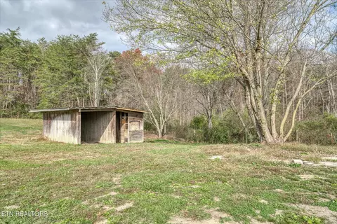 1240 Burks Loop, Grimsley, TN 38565 photo 6