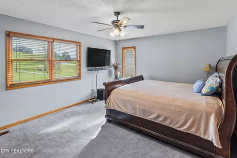 Bedroom - 124 Marble View Dr, Kingston, TN 37763 photo 4 of 8