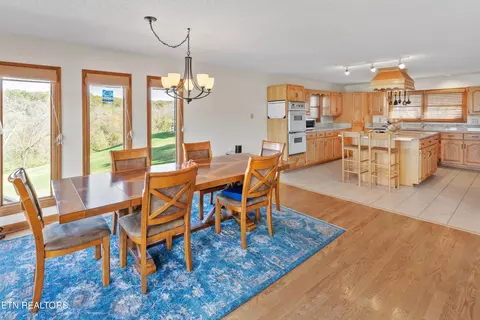 Dining - 124 Marble View Dr, Kingston, TN 37763 photo 2 of 3