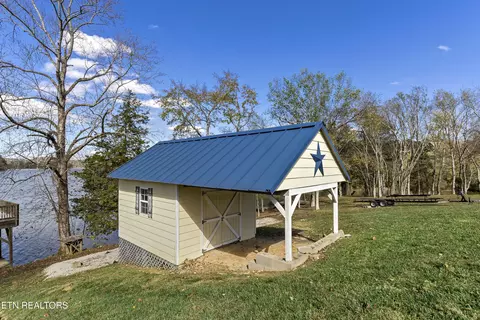 Exterior - 124 Marble View Dr, Kingston, TN 37763 photo 9 of 13