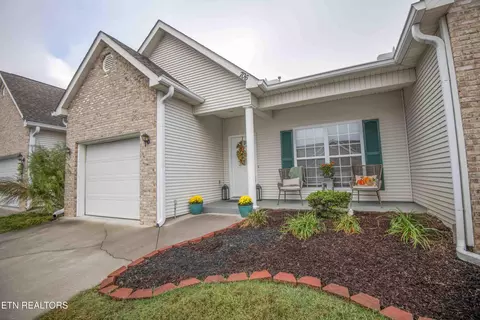 706 Willington Pl, Loudon, TN 37774