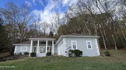 1711 River Mist Ln, Sevierville, TN 37876