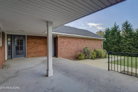 506 E 9th Ave, Johnson City, TN 37601 photo 42