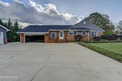 506 E 9th Ave, Johnson City, TN 37601 photo 49