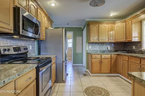 506 E 9th Ave, Johnson City, TN 37601 photo 12
