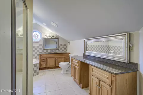 506 E 9th Ave, Johnson City, TN 37601 photo 38