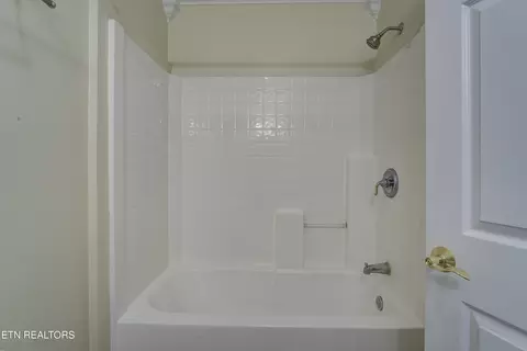 506 E 9th Ave, Johnson City, TN 37601 photo 34