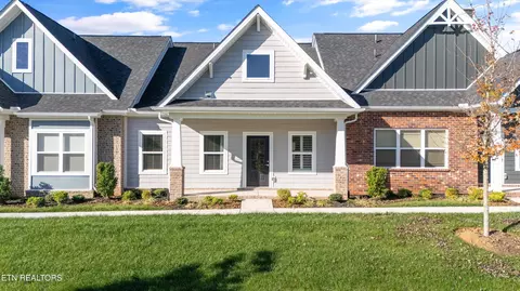 164 Goldheart Rd, Farragut, TN 37934