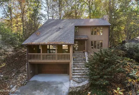 8708 Dunaire Dr, Knoxville, TN 37923