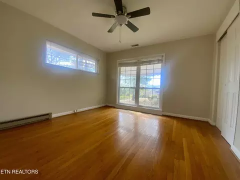 Bedroom - 312 Maple St, Clinton, TN 37716 photo 2 of 3