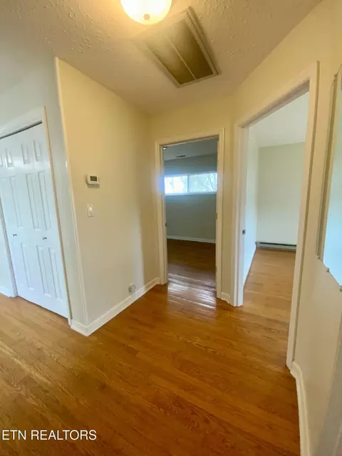 Entry Way - 312 Maple St, Clinton, TN 37716 photo 1 of 1