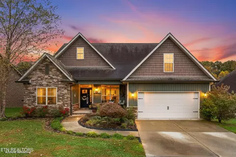 643 Carrington Blvd, Lenoir City, TN 37771