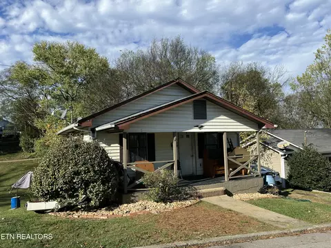 415 W W 4th Ave, Lenoir City, TN 37771