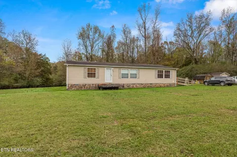 299 Hunter Island Ln, Decatur, TN 37322