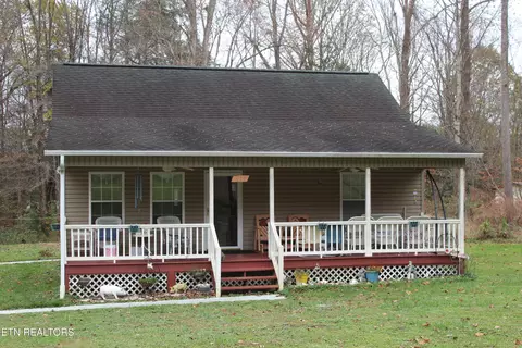 161 Woods Cir, Caryville, TN 37714