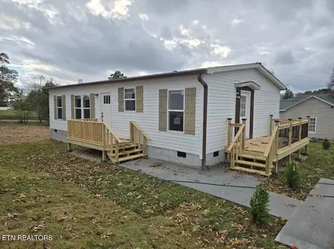 913 Morris St, Sweetwater, TN 37874