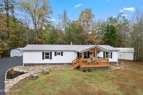 1814 Big Gully Rd, Maryville, TN 37801