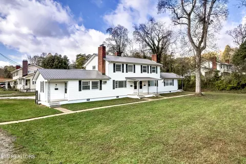 217 W 223 W Fairview Rd, Oak Ridge, TN 37830