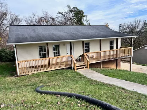 308 N Depot St, Rogersville, TN 37857