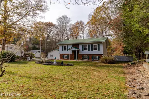 161 Bostie Maire Ln, Clinton, TN 37716