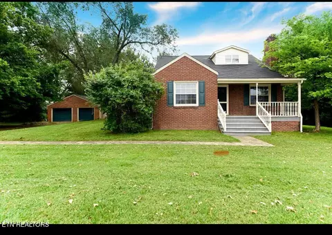 1703 Mize Ln, Maryville, TN 37803