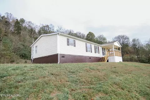 1060 W Highway 25-70, Dandridge, TN 37725
