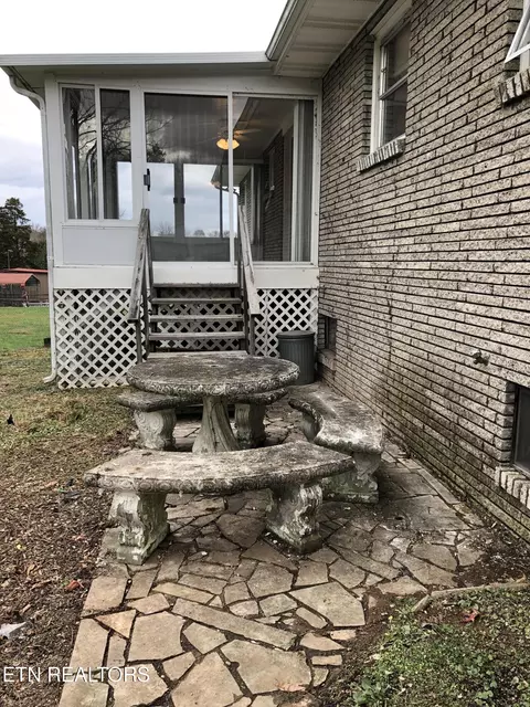 Exterior - 154 E Wolf Valley Rd, Heiskell, TN 37754 photo 2 of 4