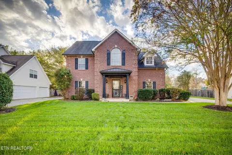 831 Tanner Ln, Knoxville, TN 37919