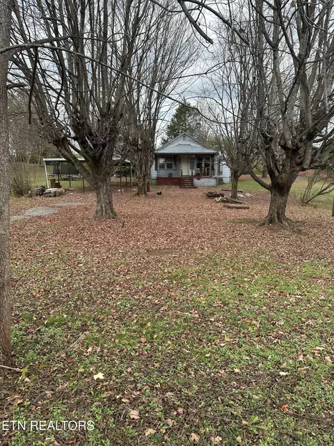 804 Bennett St, Sweetwater, TN 37874