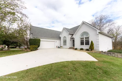 7654 Racing Run Rd, Knoxville, TN 37920