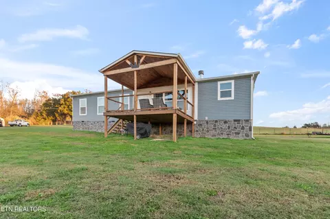401 Leach Acres, Speedwell, TN 37870
