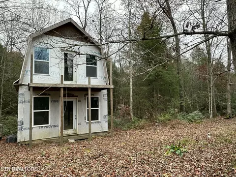 230 Northwood Dr, Jamestown, TN 38556