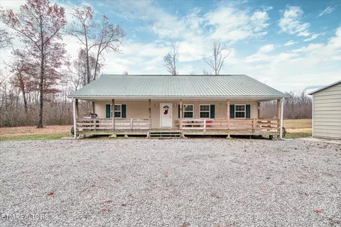 212 George Branch Dr, Monterey, TN 38574