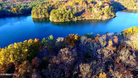 43 45 Meadowood Ln, Crossville, TN 38558