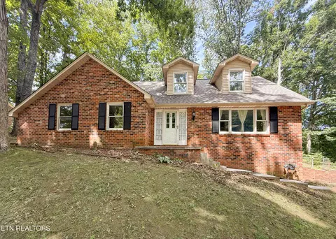 8027 Camberley Dr, Powell, TN 37849