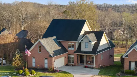 200 Skyview Dr, Lenoir City, TN 37772