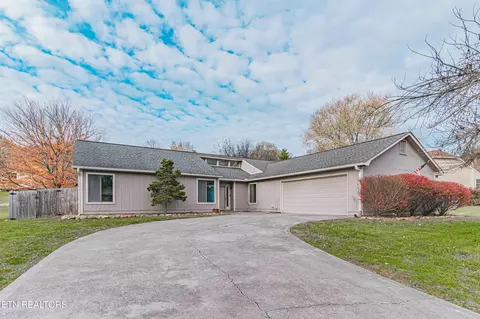 1523 Fox Meadow Cir, Knoxville, TN 37923