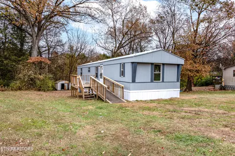 3746 Tammy Cir, Rockford, TN 37853