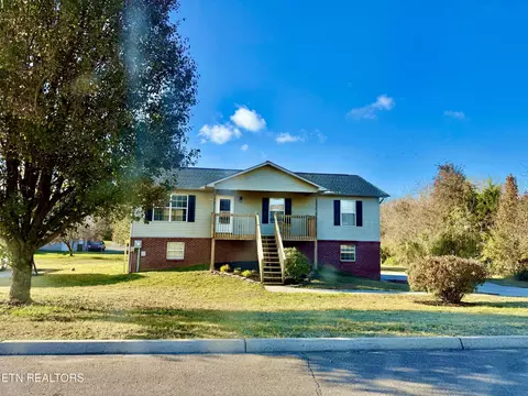 283 River Valley Cir, Sevierville, TN 37862