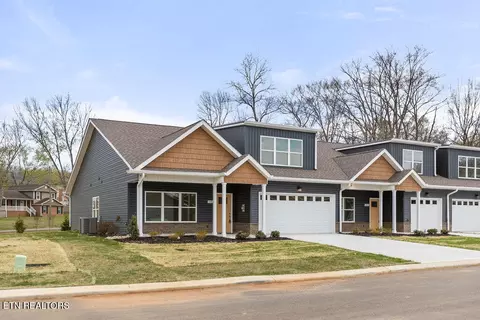 7322 Whispering Creek Ln, Powell, TN 37849
