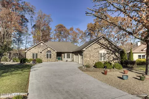 207 Sioux Pl, Loudon, TN 37774