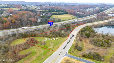 2557 Creekwood Park Blvd, Lenoir City, TN 37772