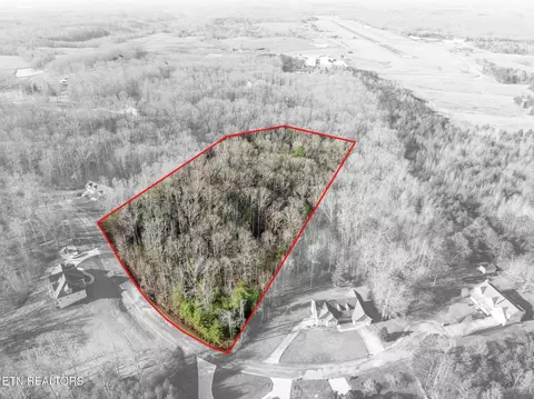 Indian Hills Rd, Oneida, TN 37841