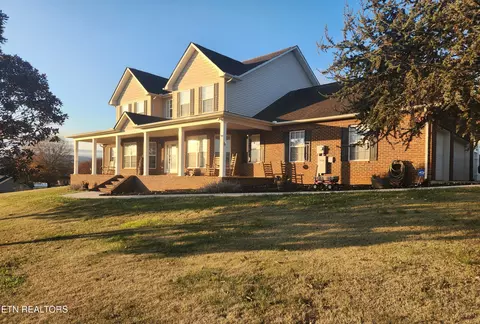 321 Front Runner Ln, Seymour, TN 37865