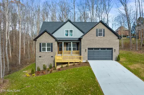 637 Ewell Dr, Cookeville, TN 38506