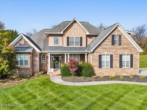 3829 Holly Berry Dr, Knoxville, TN 37938