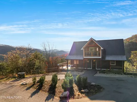 1509 Mountain Ash Way, Sevierville, TN 37876