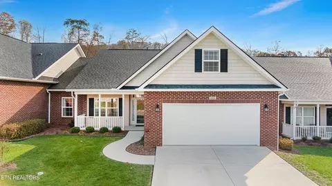 1514 Hidden Path Ln, Knoxville, TN 37918