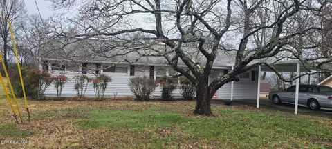 4512 NW Nicholas Rd, Knoxville, TN 37912